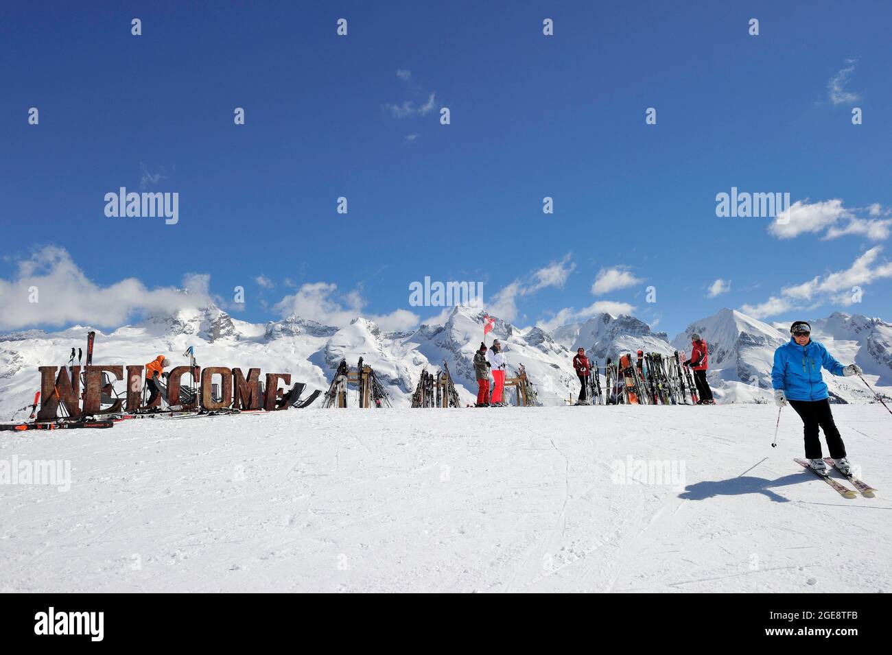 FRANCE, HAUTESAVOIE (74) MASSIF DES ARAVIS, LE GRAND BORNAND, DOMAINE SKIABLE, RESTAURANT DE
