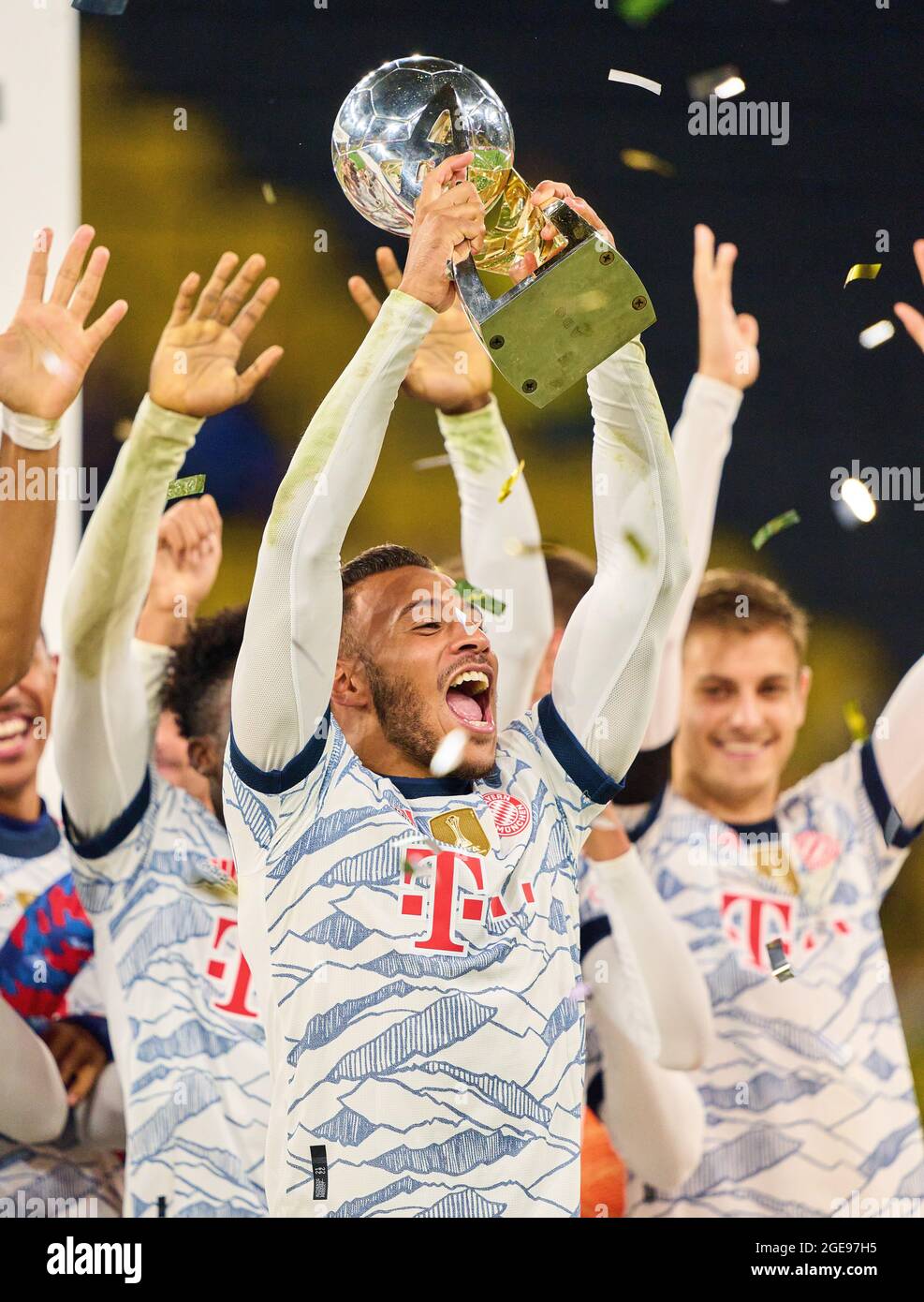 Corentin TOLISSO, FCB 24 dans la finale DFL Super Cup Match BORUSSIA DORTMUND - FC BAYERN MÜNCHEN 1-3 le 17 août 2021 à Dortmund, Allemagne saison 2020/2021, BVB, Muenchen, Munich, Bavière © Peter Schatz / Alamy Live News - LES RÉGLEMENTATIONS DFL INTERDISENT TOUTE UTILISATION de PHOTOGRAPHIES comme SÉQUENCES D'IMAGES et/ou QUASI-VIDÉO - Banque D'Images