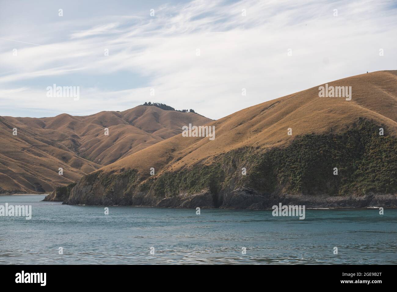 Vue sur l'île sud de la Nouvelle-Zélande depuis le ferry Banque D'Images