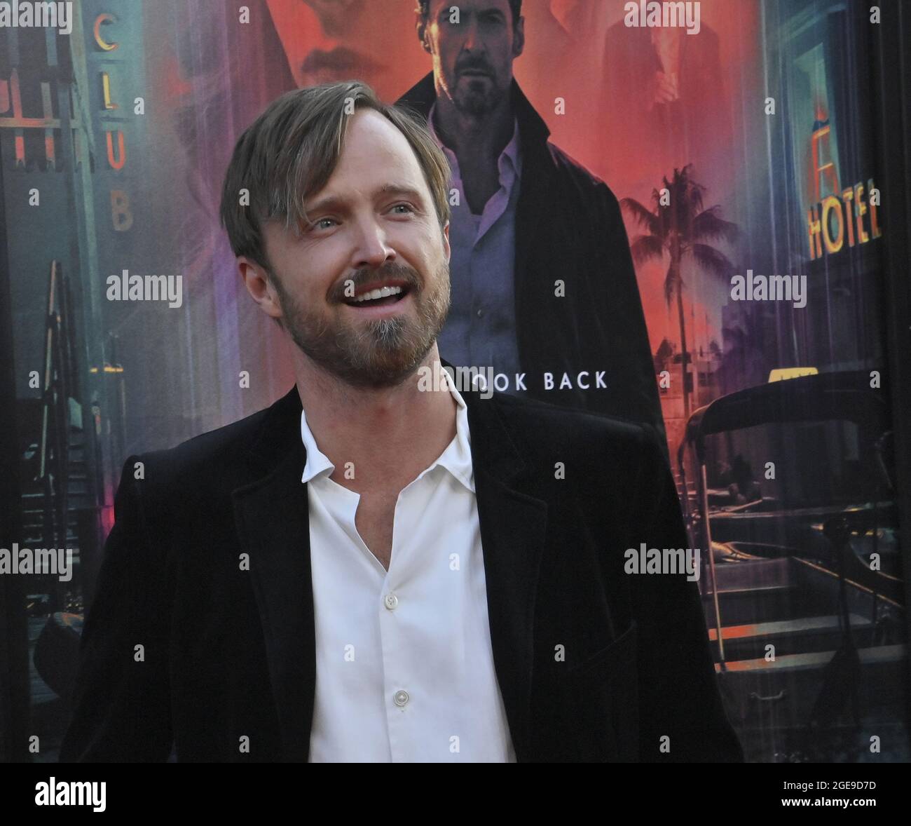 Los Angeles, États-Unis. 18 août 2021. L'acteur Aaron Paul assiste à la première du film de science-fiction « Reminiscence » au TCL Chinese Theatre, dans la section Hollywood de Los Angeles, le mardi 17 août 2021. Scénario : Nick Banister, un chercheur privé de l'esprit, navigue dans le monde attrayant du passé quand sa vie est changée par le nouveau client Mae. Un cas simple devient une obsession après qu'elle disparaisse et qu'il se bat pour apprendre la vérité sur elle. Photo de Jim Ruymen/UPI crédit: UPI/Alay Live News Banque D'Images