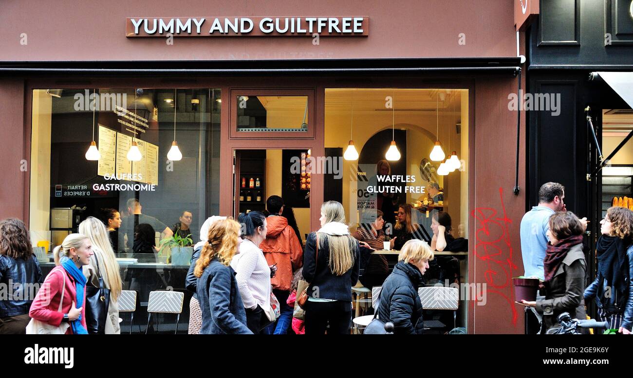FRANCE, PARIS (75) 4ÈME ARRONDISSEMENT, QUARTIER DU MARAIS, RESTAURANT YUMMY ET GUILTFREE Banque D'Images