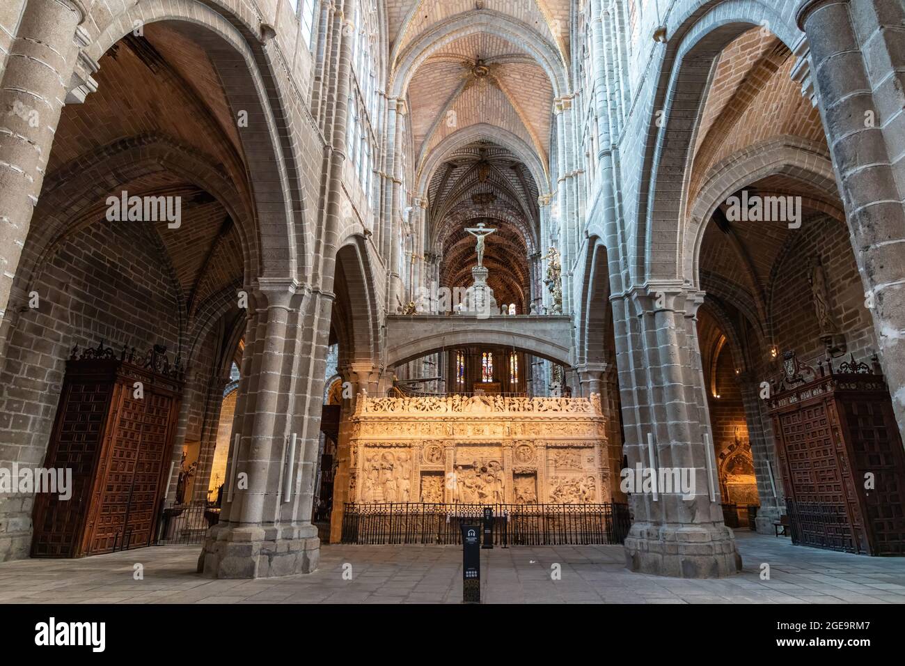 Avila, Espagne - 9 septembre 2017 : intérieur de la cathédrale du Sauveur (Catedral de Cristo Salvador), église catholique d'Avila dans le sud de l'ancien Banque D'Images