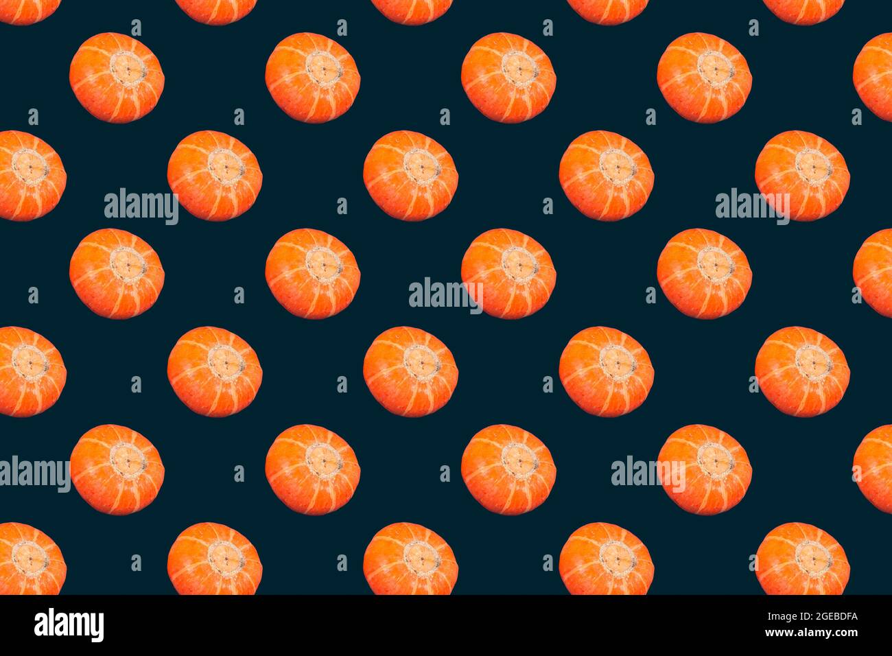 motif de citrouille orange sans couture de couleur bleu foncé Banque D'Images