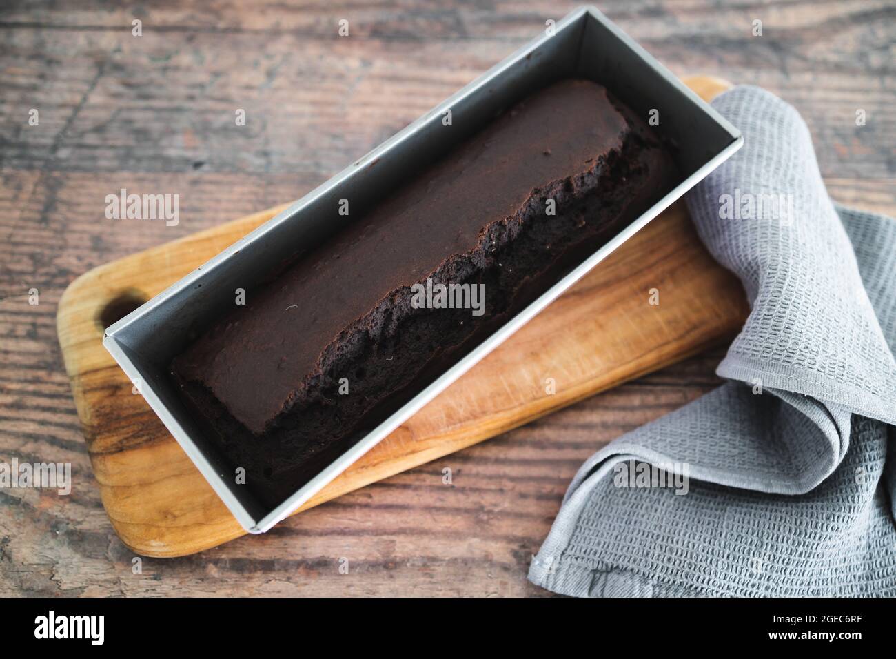 Genoise Au Chocolat Noir Vegan Gateau De Madere Avec Garniture A La Noix De Coco Recettes Alimentaires Saines A Base De Plantes Photo Stock Alamy