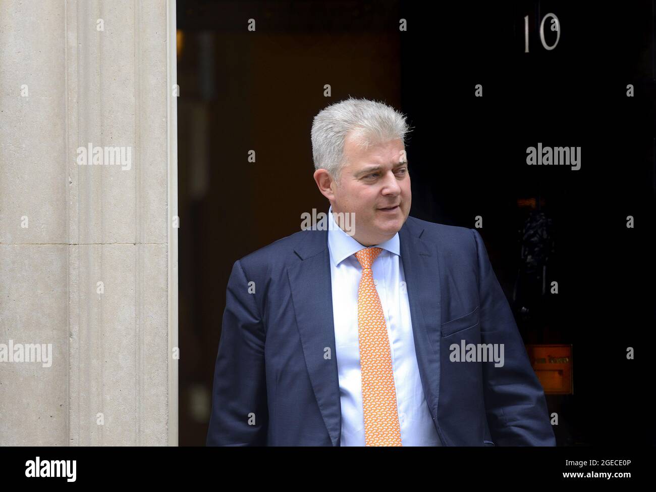 Brandon Lewis député (secrétaire d'Irlande du Nord) à Downing Street pour une rencontre avec le premier ministre, le 18 août 2021 Banque D'Images