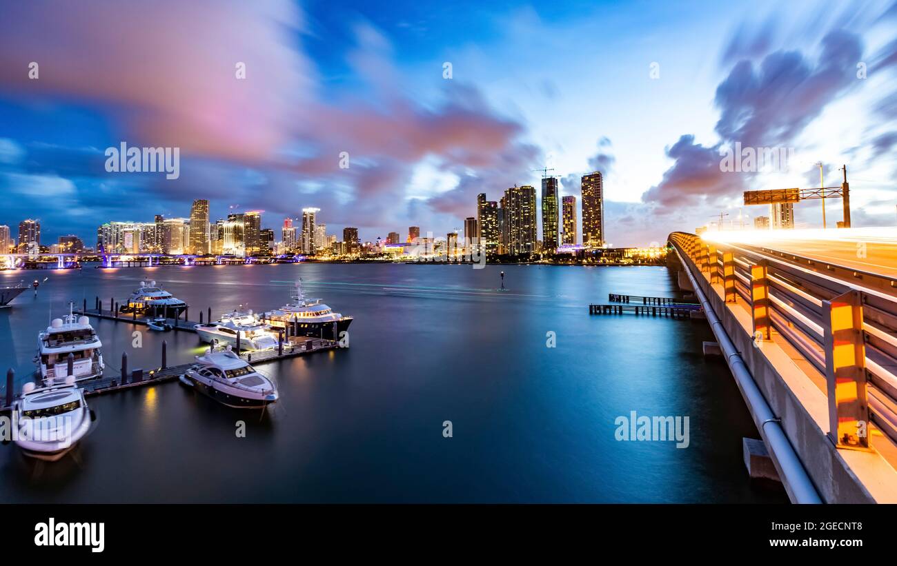 Vue aérienne d'une marina à Miami, Floride, USA Banque D'Images