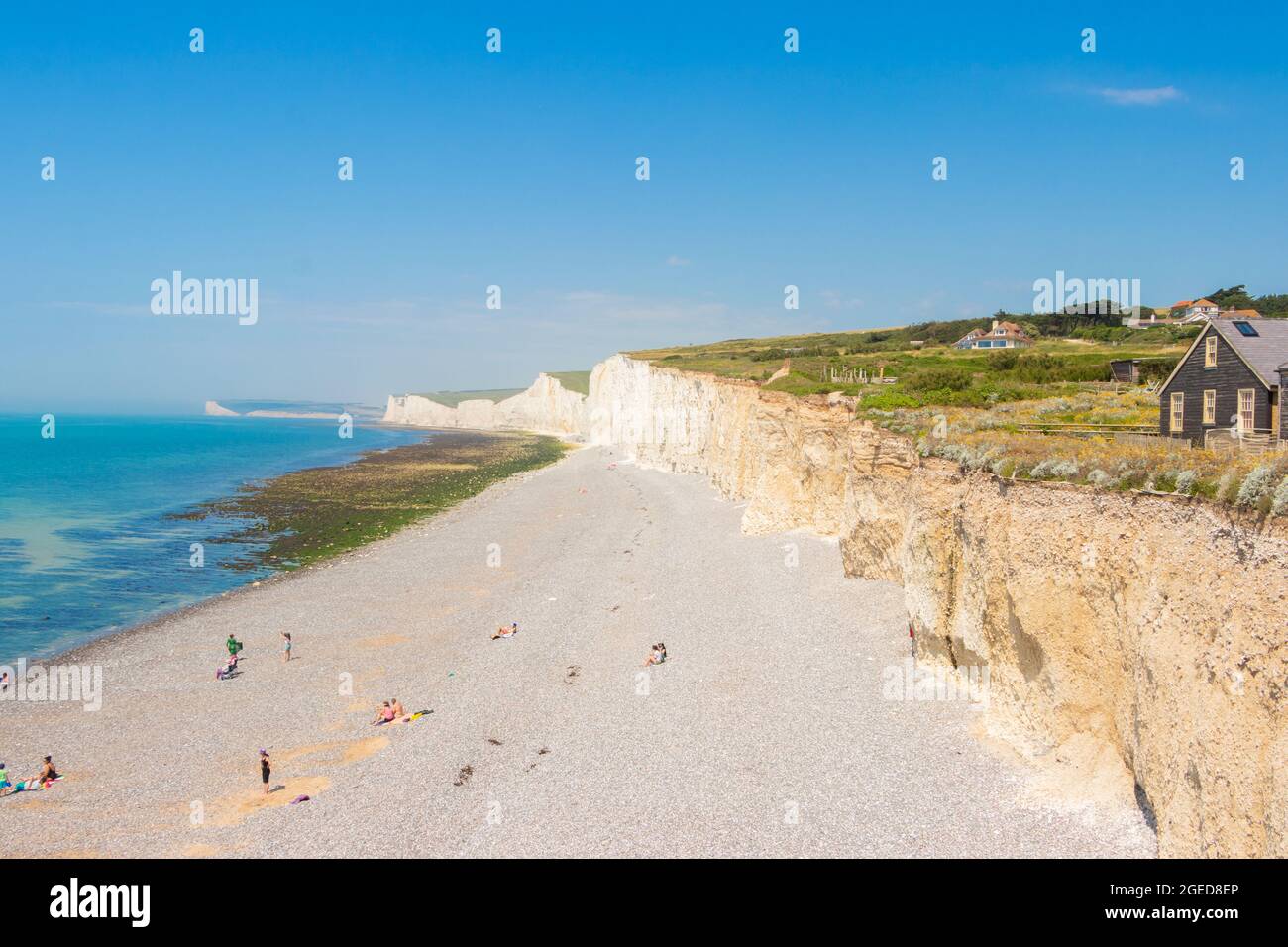 Falaises et plage près de Beachy Head East suddex Banque D'Images