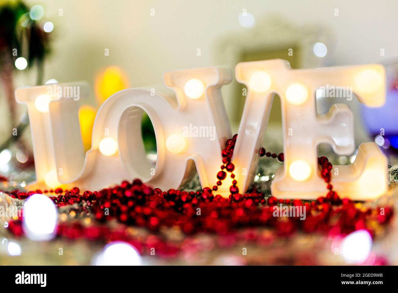 La Verite Ultime Dans Le Monde Est Encore L Amour L Amour Est En Direct Et Toujours En Direct Est Encore L Amour Photo Stock Alamy