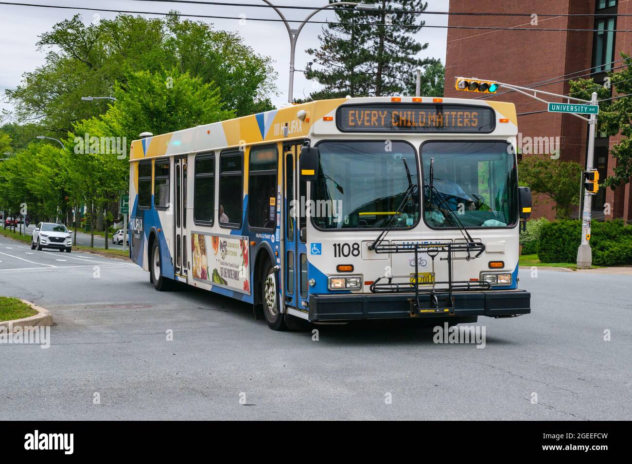 Halifax, Canada - le 9 août 2021 : autobus de transport en commun de Halifax dans la rue Banque D'Images