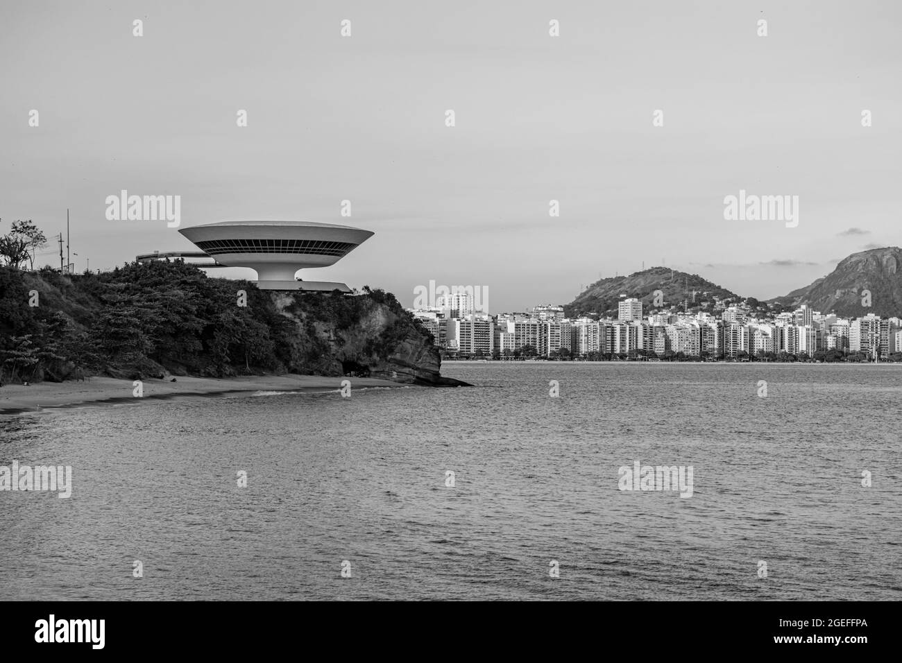 Le musée d'art contemporain de Nitreói conçu par Oscar Niemeyer Banque D'Images
