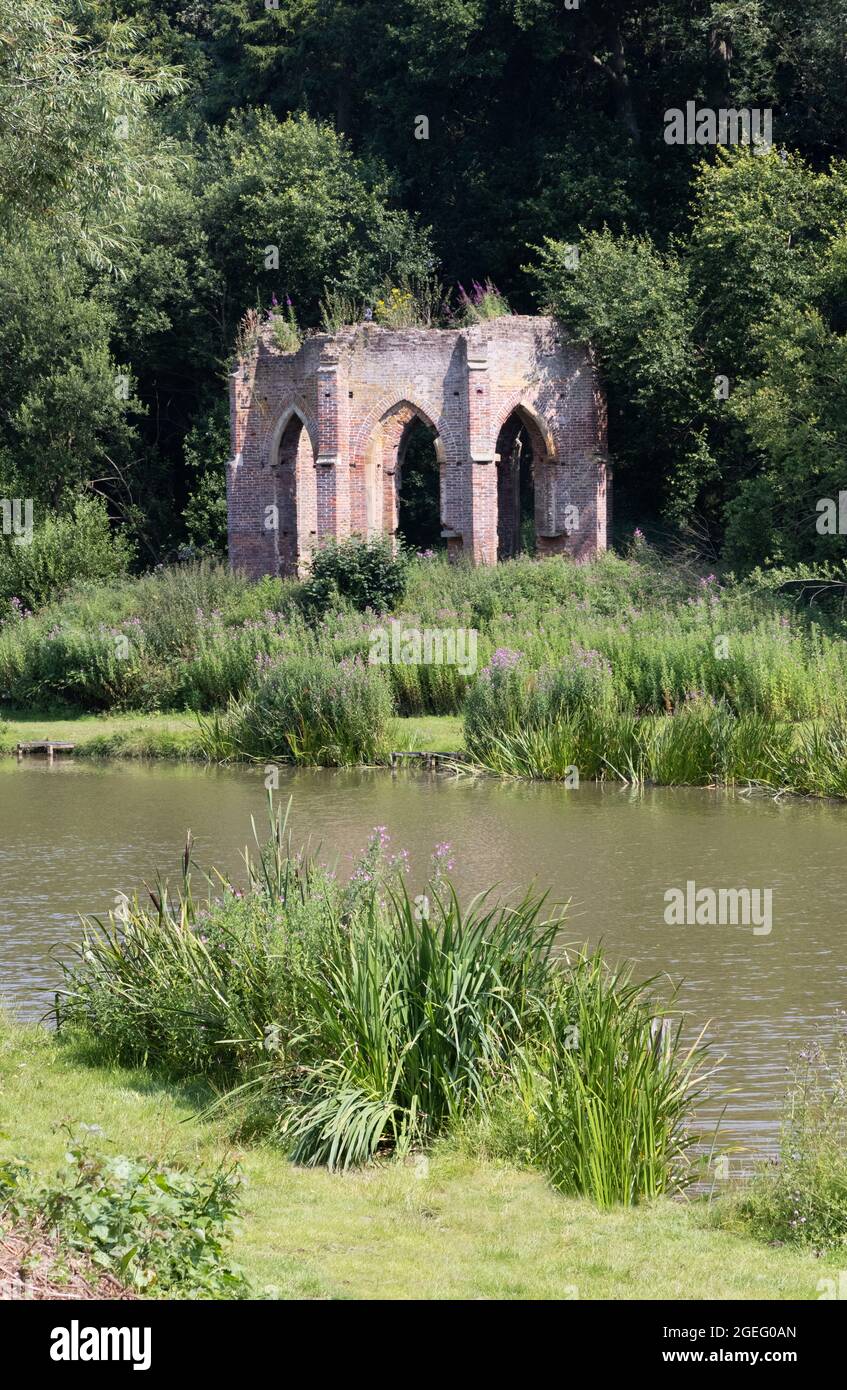 Risby Folly et Folly Lake, Risby, près de Beverley, East Yorkshire UK Banque D'Images