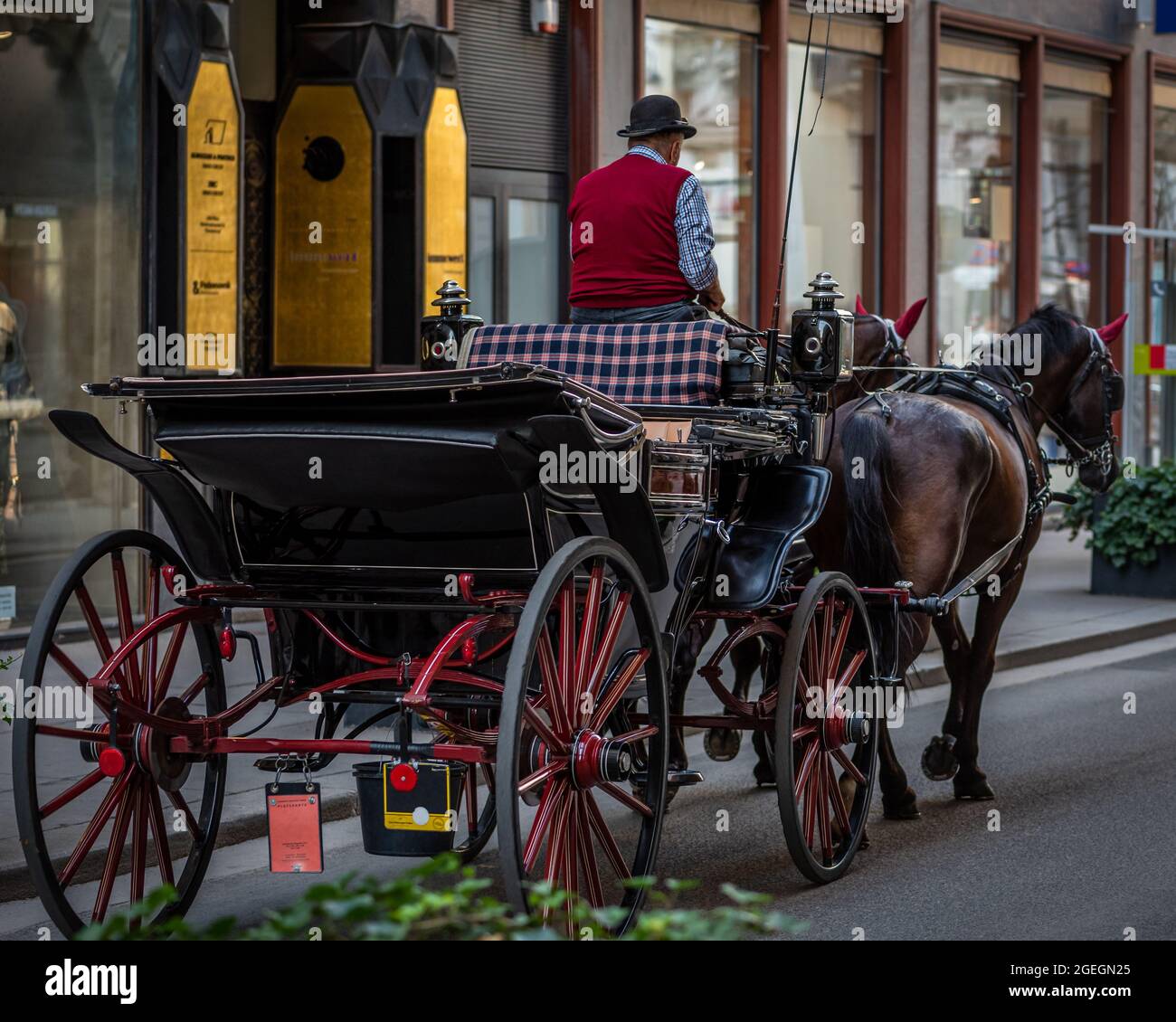 Ancien Chariot Poussette Western En Fonte - Marchepied Vintage - Antiquité