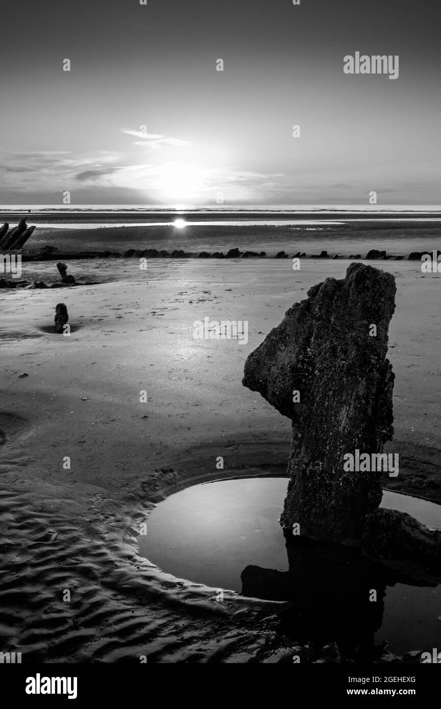 L'épave de l'Abana dans le Lancashire, Royaume-Uni au coucher du soleil Banque D'Images