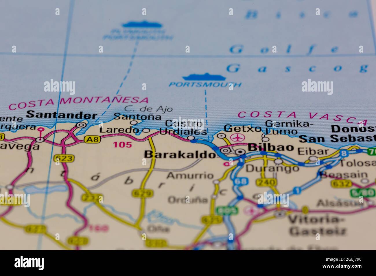 Castro Urdiales Espagne indiqué sur une carte routière ou une carte de la géographie Banque D'Images