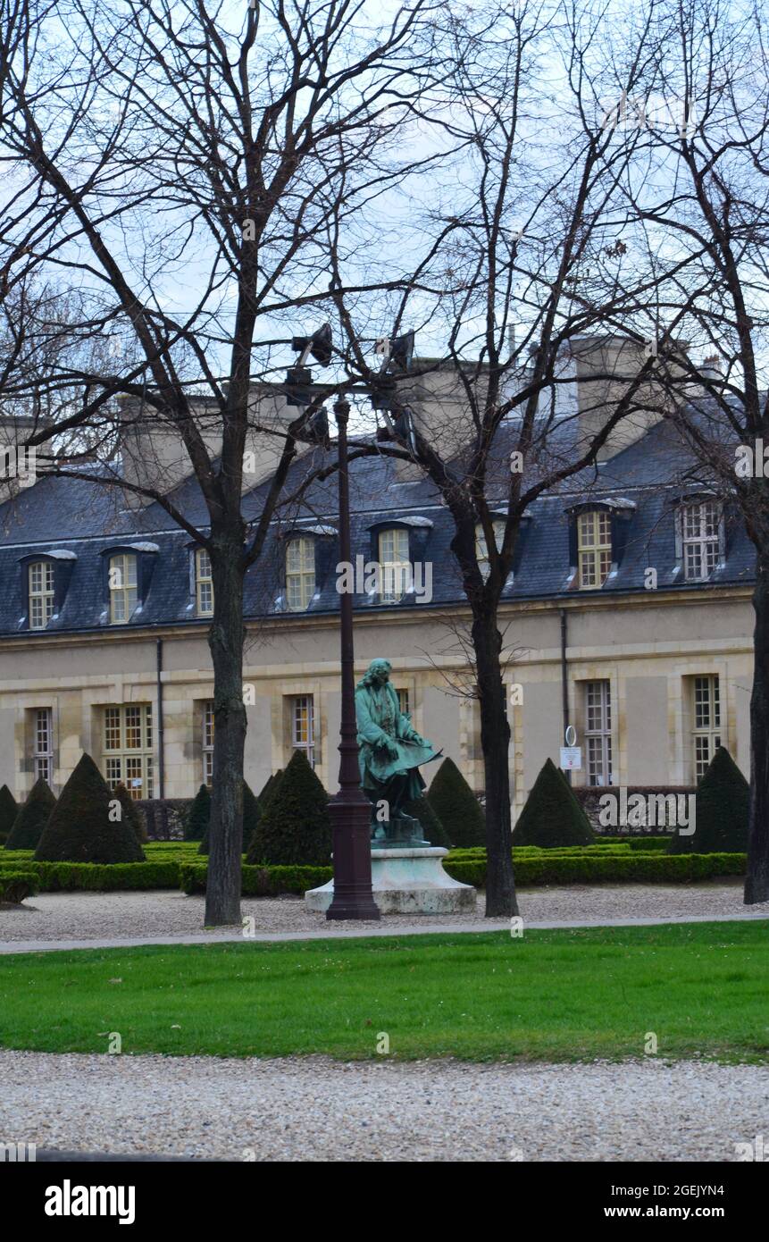 Hôtel national des Invalides (la résidence nationale des Invalides) qui abrite le tombeau de Napoléon Banque D'Images