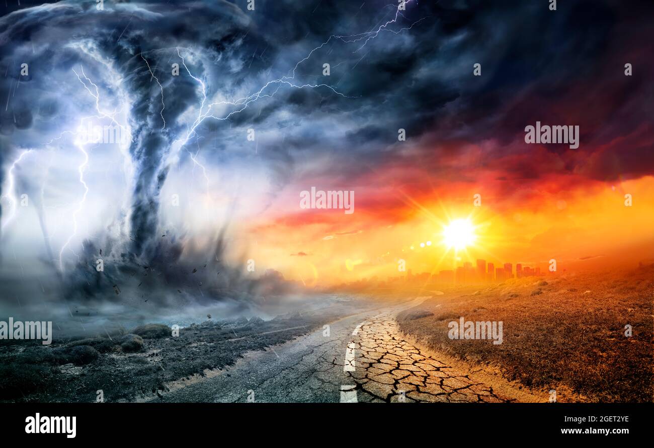 Tornade dans le paysage orageux - changement climatique et concept de catastrophe naturelle Banque D'Images