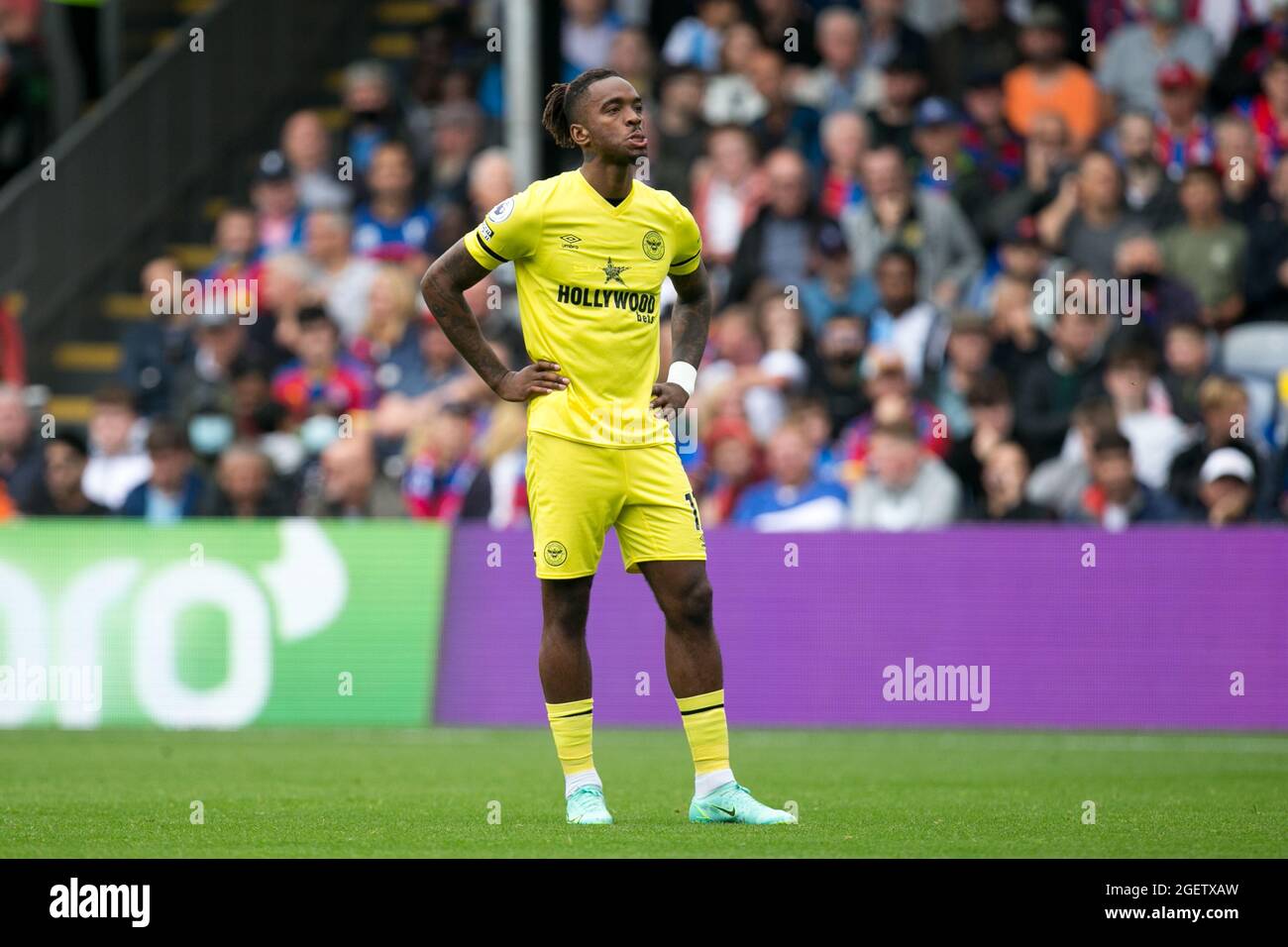 LONDRES, ROYAUME-UNI. 21 AOÛT Ivan Toney de Brentford gestes lors du match de la Premier League entre Crystal Palace et Brentford à Selhurst Park, Londres, le samedi 21 août 2021. (Credit: Federico Maranesi | MI News) Credit: MI News & Sport /Alay Live News Banque D'Images
