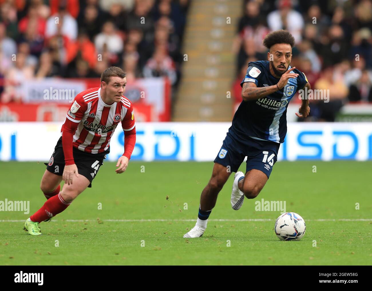 Sorba Thomas de Huddersfield Town lors du match de championnat Sky Bet à Bramall Lane, Sheffield. Date de la photo: Samedi 21 août 2021. Banque D'Images