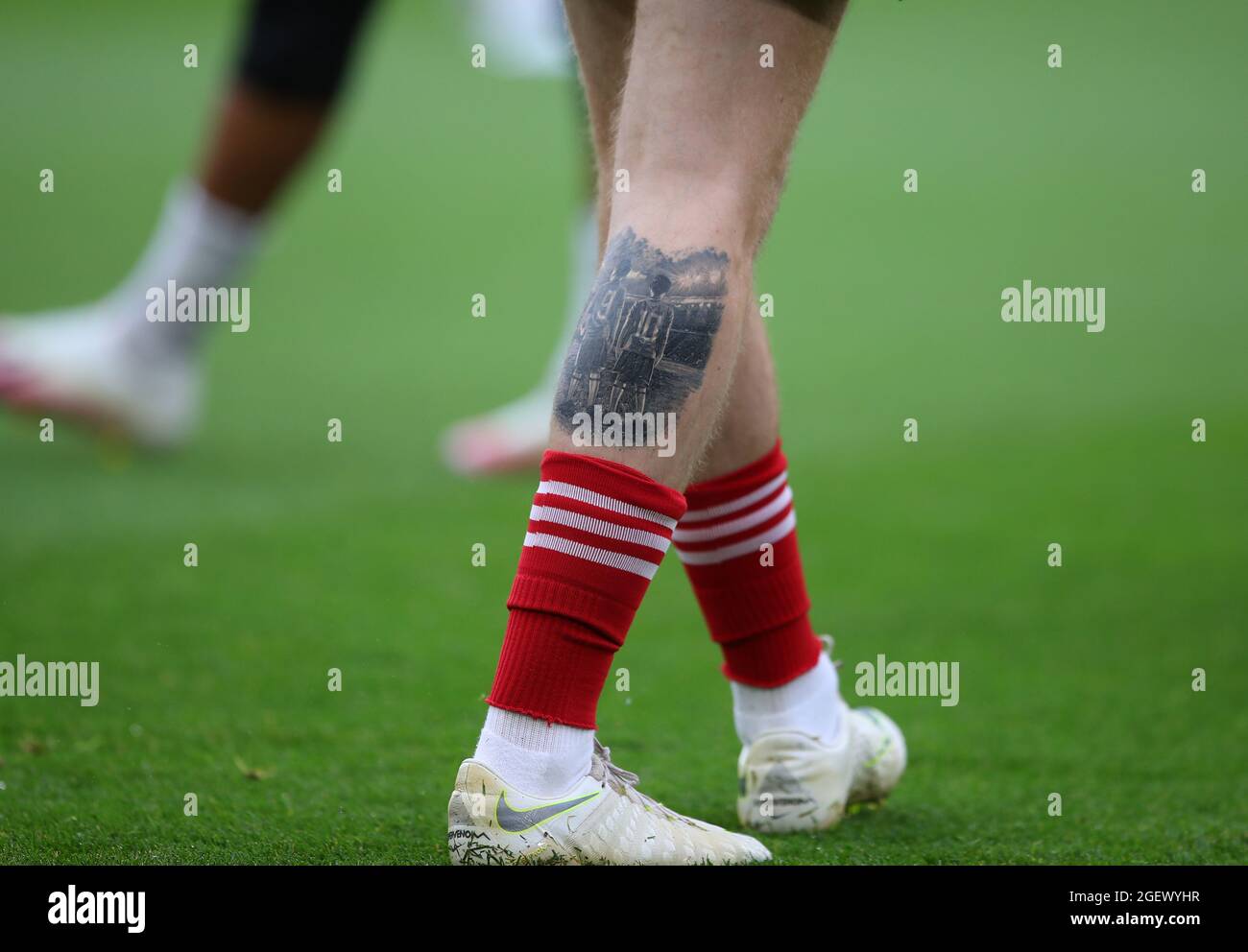 Sheffield, Angleterre, 21 août 2021. Oli McBurnie de Sheffield Utd tatouage au veau lors du match de championnat Sky Bet à Bramall Lane, Sheffield. Le crédit photo devrait se lire: Simon Bellis / Sportimage Banque D'Images