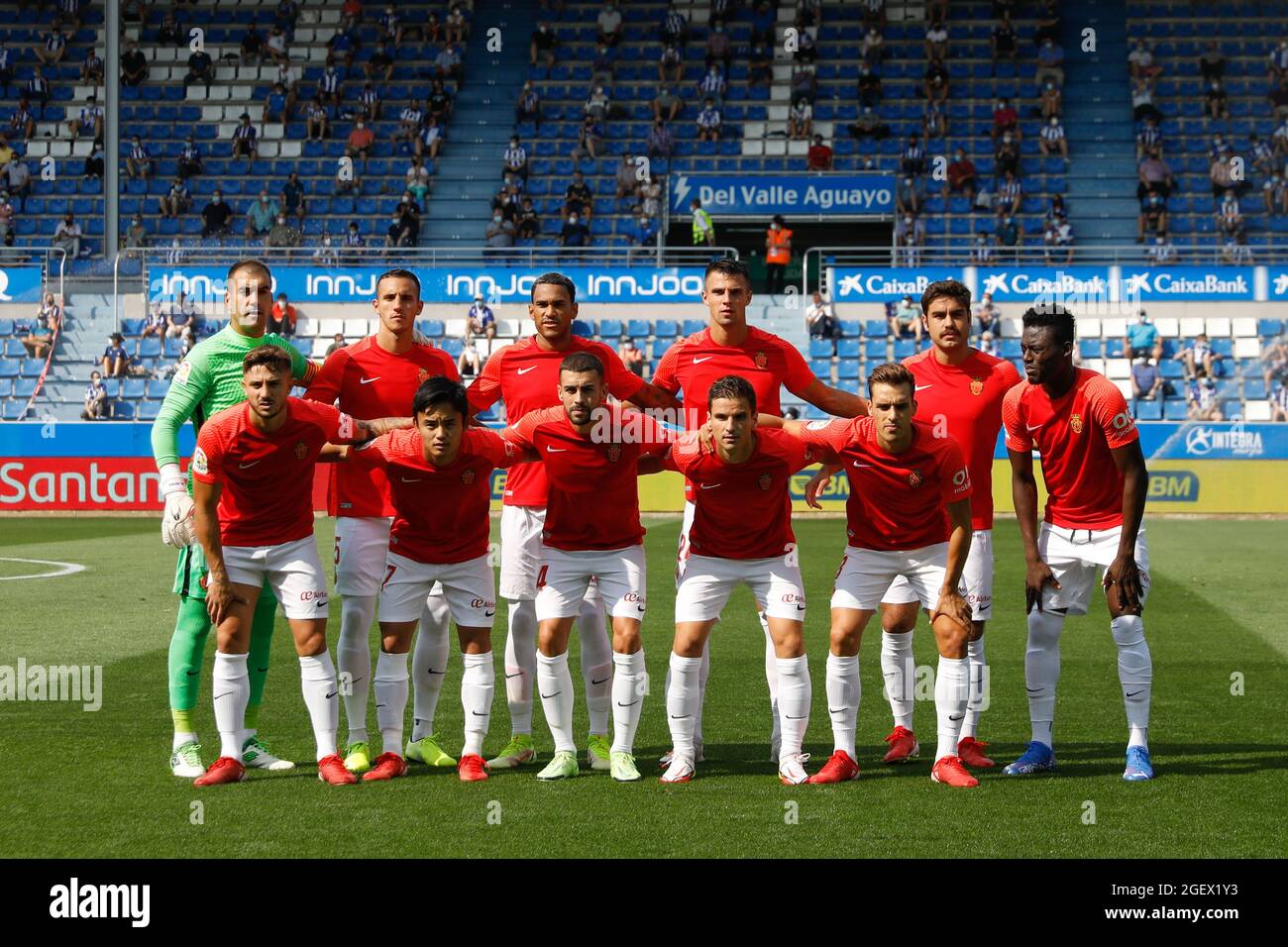 RCD Mallorcaplayers avant le match de la Ligue entre Deportivo Alaves et le RCD Mallorca à l'Estadio de Mendizorrotza à Vitoria, Espagne. Banque D'Images