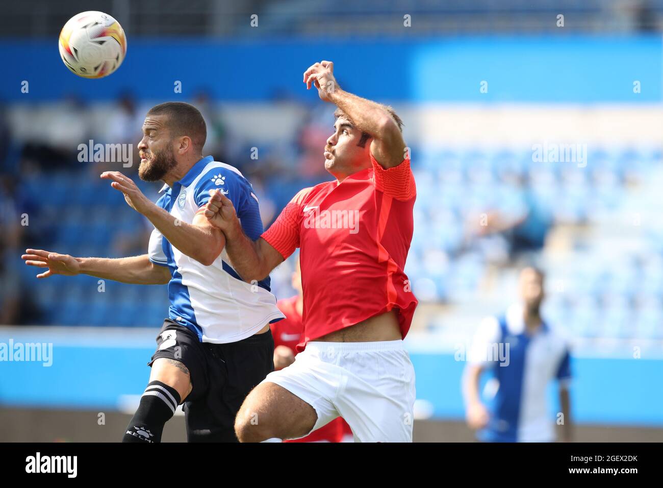 Pendant le match de la Ligue entre Deportivo Alaves et le RCD Mallorca à l'Estadio de Mendizorrotza à Vitoria, en Espagne. Banque D'Images