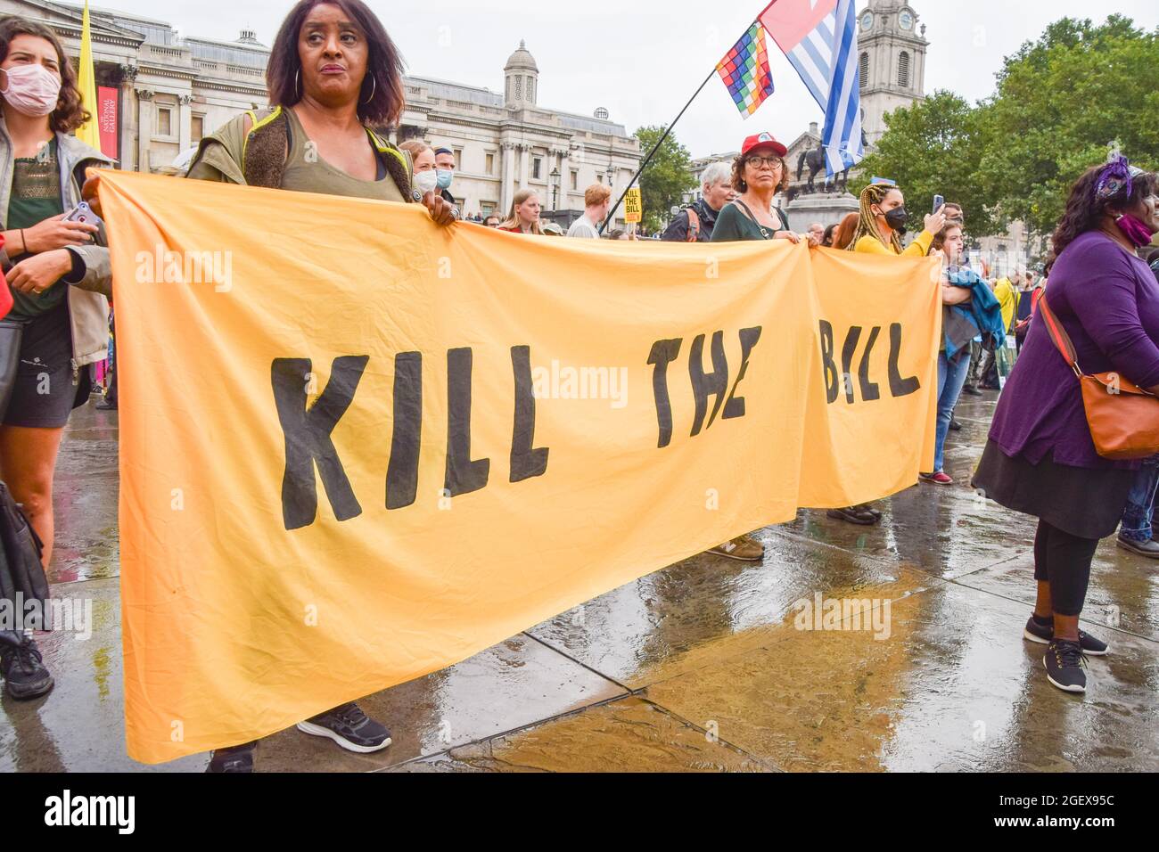 Les manifestants tiennent une bannière « tuer le projet de loi » pendant la manifestation « tuer le projet de loi ».les manifestants se sont rassemblés à Trafalgar Square pour protester contre le projet de loi sur la police, le crime, la peine et les tribunaux. (Photo de Vuk Valcic / SOPA Images / Sipa USA) Banque D'Images