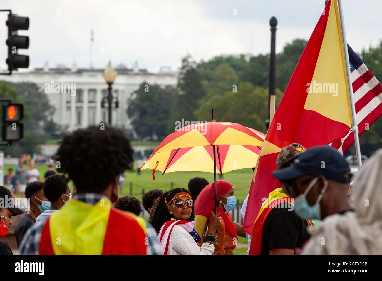 Washington, DC, Etats-Unis, 21 août 2021. Photo : les Tigrayans protestent à la Maison Blanche contre la guerre que l'Éthiopie a déclarée contre le Tigré, demandant de l'aide et la fin du nettoyage ethnique dans la province. La guerre entre le gouvernement national éthiopien et le gouvernement régional du Tigré a commencé en novembre 2020 et se poursuit. Le gouvernement érythréen est intervenu au nom de l'Éthiopie et des crimes de guerre contre des civils ont été documentés. Des millions de Tigrians restent en danger parce que le gouvernement éthiopien a restreint l'accès humanitaire au Tigray. Crédit : Allison Bailey / Alamy Live News Banque D'Images