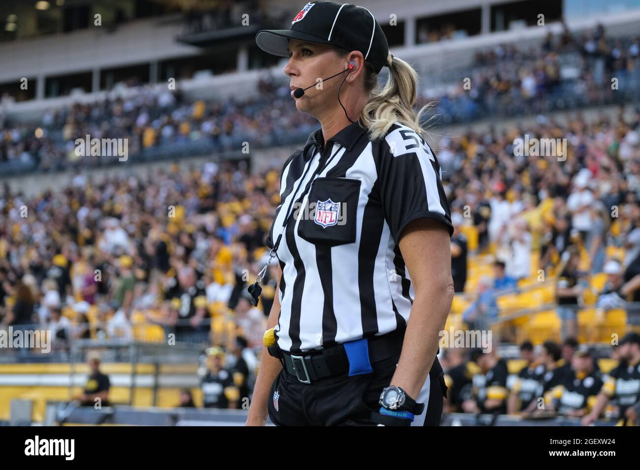21 août 2021 : juge en chef Sarah Thomas #53 lors du match Pittsburgh  Steelers vs Detroit Lions à Heinz Field à Pittsburgh, PA. Jason Pohuski/CSM  Photo Stock - Alamy