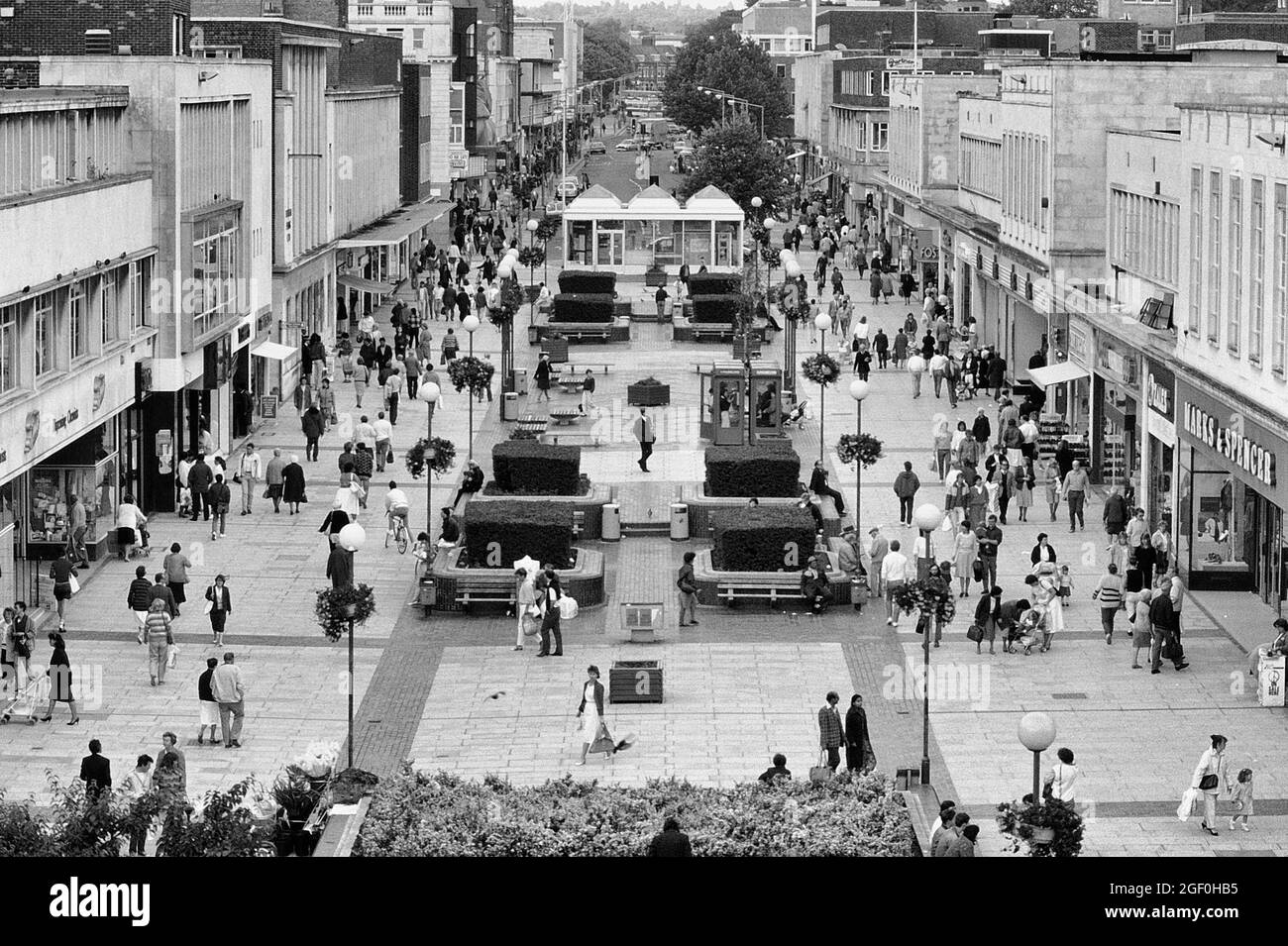 Au-dessus de Bar Street, High Street, Southampton, Hampshire, Angleterre, ROYAUME-UNI. Vers 1986 Banque D'Images