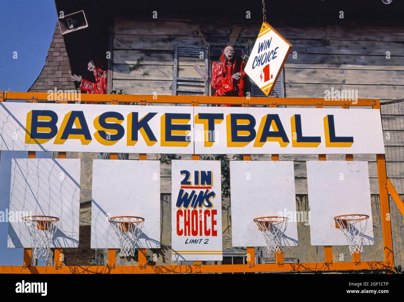 Basketball et Morbid Manor, Ocean City, Maryland, 1985 Banque D'Images