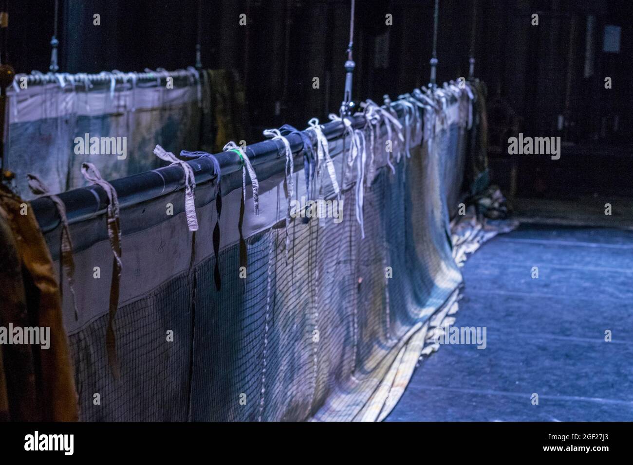 Les fonds peints pour une production de Swan Lake dans un théâtre de Saint-Pétersbourg, en Russie Banque D'Images