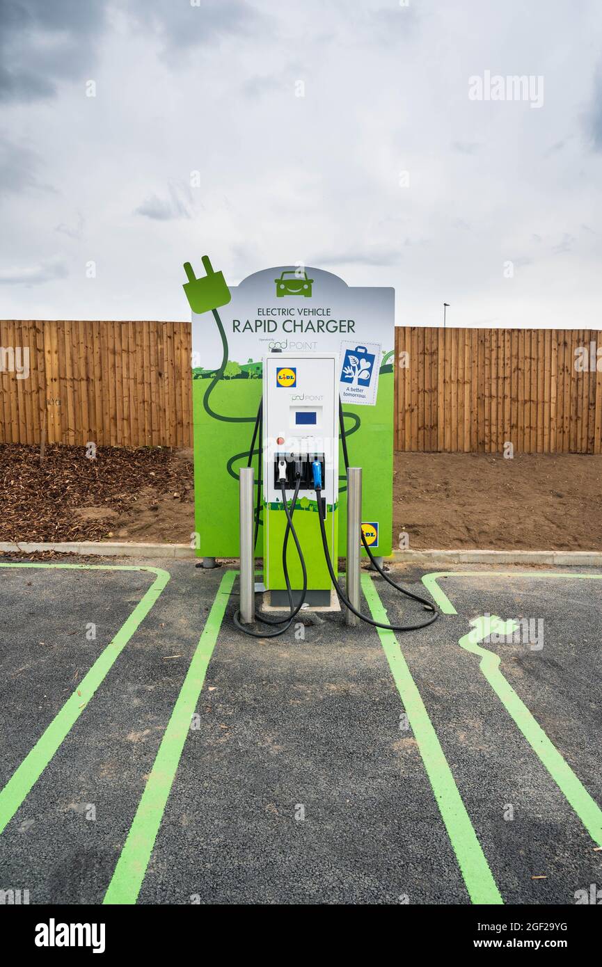 Twin Rapid Charger au nouveau supermagasin Lidl de Broadland Park Norwich Norfolk Banque D'Images