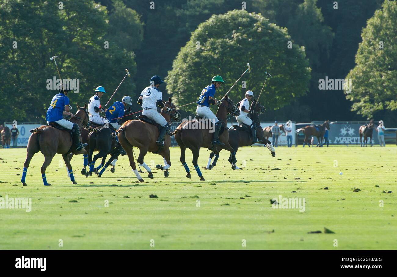 Egham, Surrey, Royaume-Uni. 22 août 2021. Affrontez-le sur le terrain de polo entre l'équipe de polo Park place et Monterosso. Crédit : Maureen McLean/Alay Banque D'Images