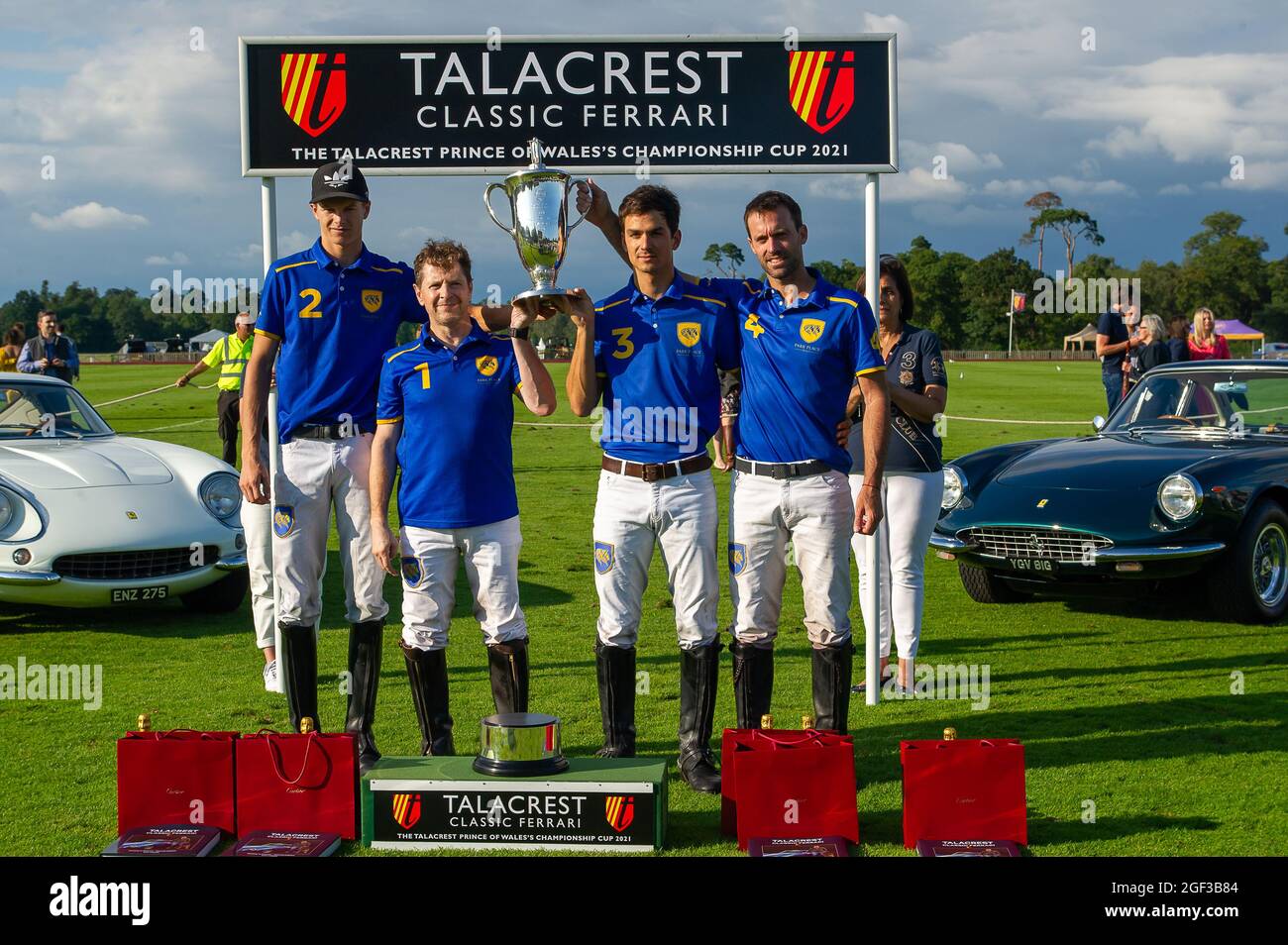 Match de polo prince de galles Banque de photographies et d’images à