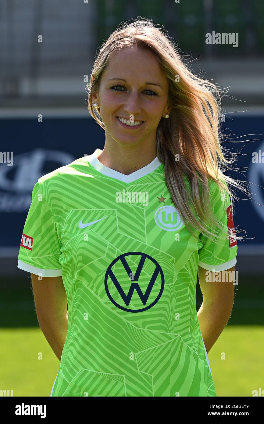 Wolfsburg, Allemagne. 23 août 2021. Football, femmes: Bundesliga, VfL Wolfsburg, présentation de l'équipe au stade AOK. Kathrin Hendrich. Credit: Swen Pförtner/dpa/Alay Live News Banque D'Images
