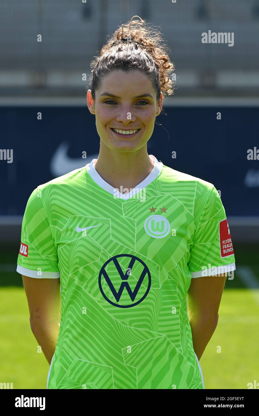 Wolfsburg, Allemagne. 23 août 2021. Football, femmes: Bundesliga, VfL Wolfsburg, présentation de l'équipe au stade AOK. Dominique Janssen. Credit: Swen Pförtner/dpa/Alay Live News Banque D'Images