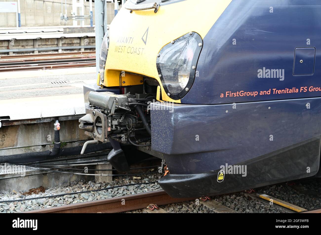 A British Rail Class 221 Super Voyager à la gare d'Euston à Londres. Banque D'Images