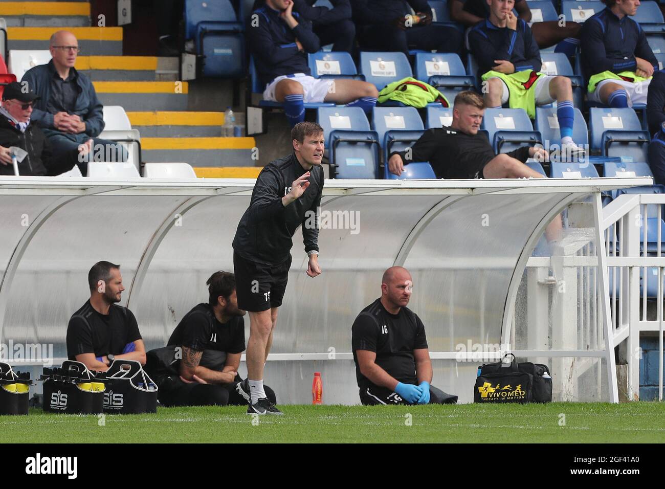 HARTLEPOOL, ROYAUME-UNI. 21 AOÛT Tony Sweeney, assistant-gérant de Hartlepool United, lors du match Sky Bet League 2 entre Hartlepool United et Walsall à Victoria Park, Hartlepool, le samedi 21 août 2021. (Credit: Mark Fletcher | MI News) Credit: MI News & Sport /Alay Live News Banque D'Images