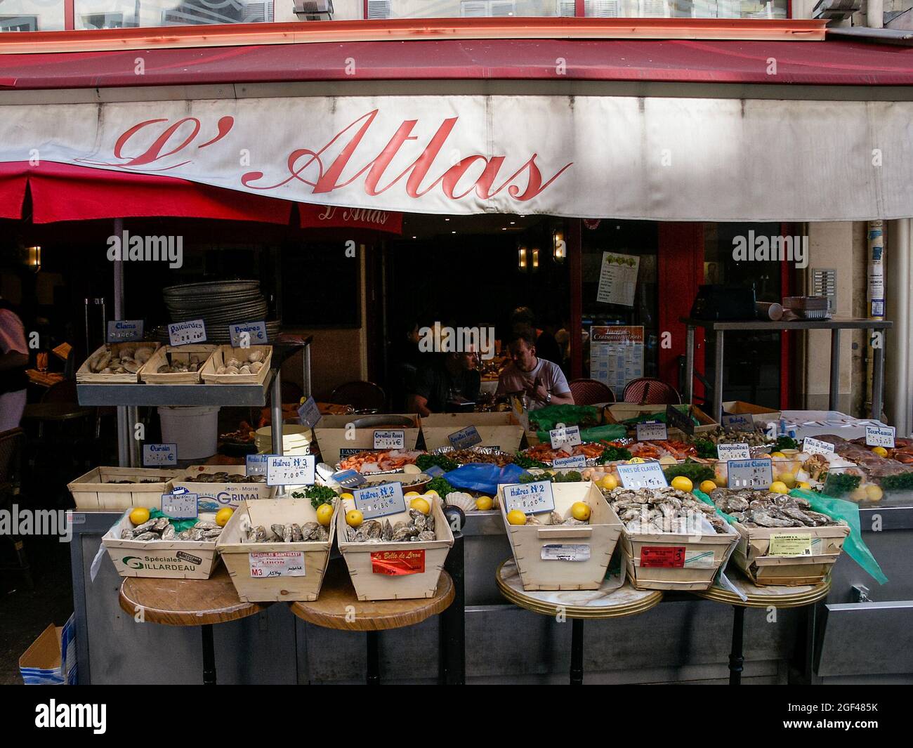 Restaurant l'Atlas, rue de Bucci Paris 6eme arrondissement Photo Stock -  Alamy