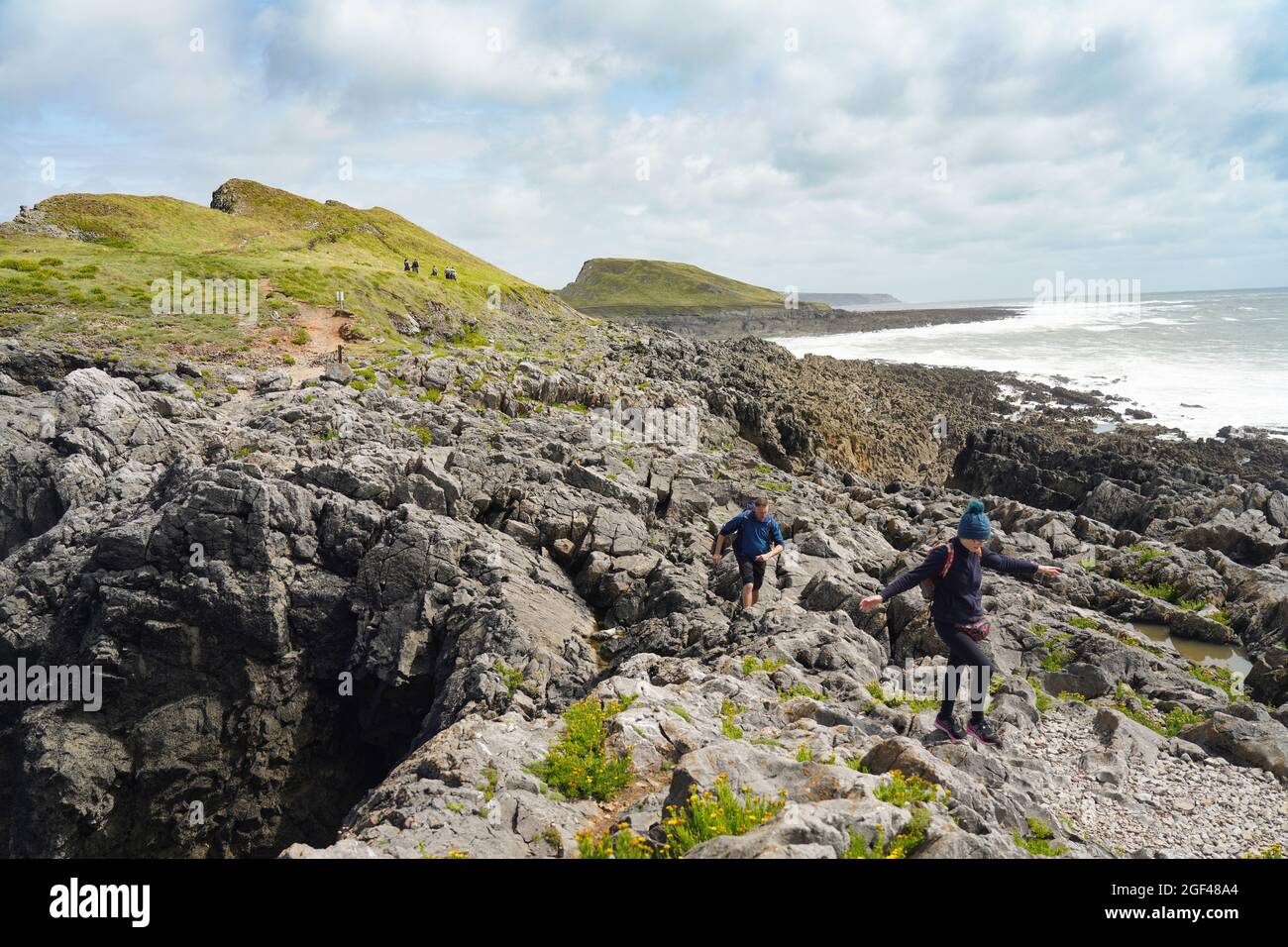 Vue sur la chaussée de Worm's Head près de Rhossili, sur la péninsule de Gower, dans le sud du pays de Galles. Date de la photo : dimanche 8 août 2021. Photo: Richard Gray/Alay Banque D'Images