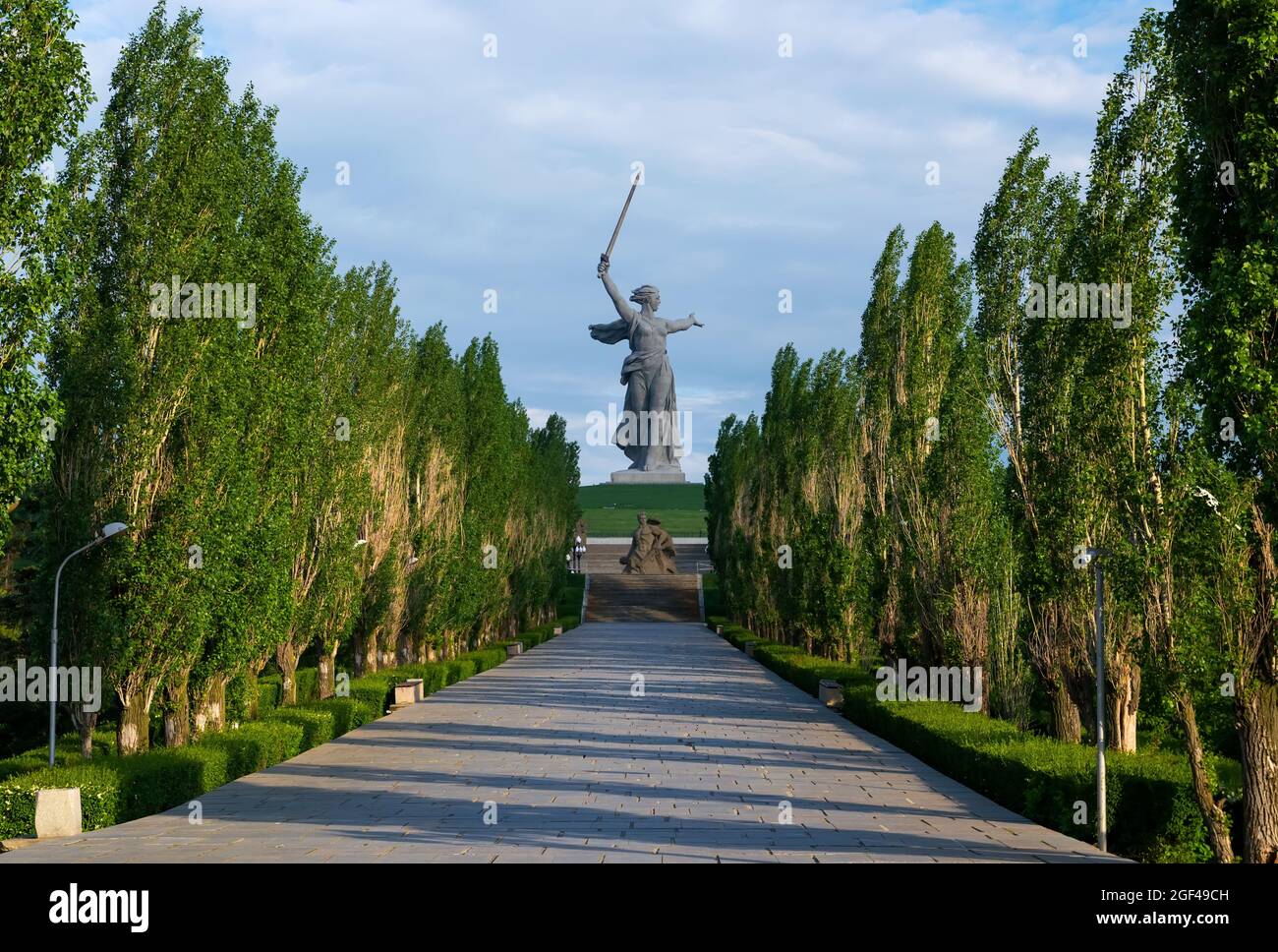 Complexe commémoratif héros de la bataille de Stalingrad sur la colline de Mamayev et le monument Motherland appelle à Volgograd le jour de l'automne Banque D'Images