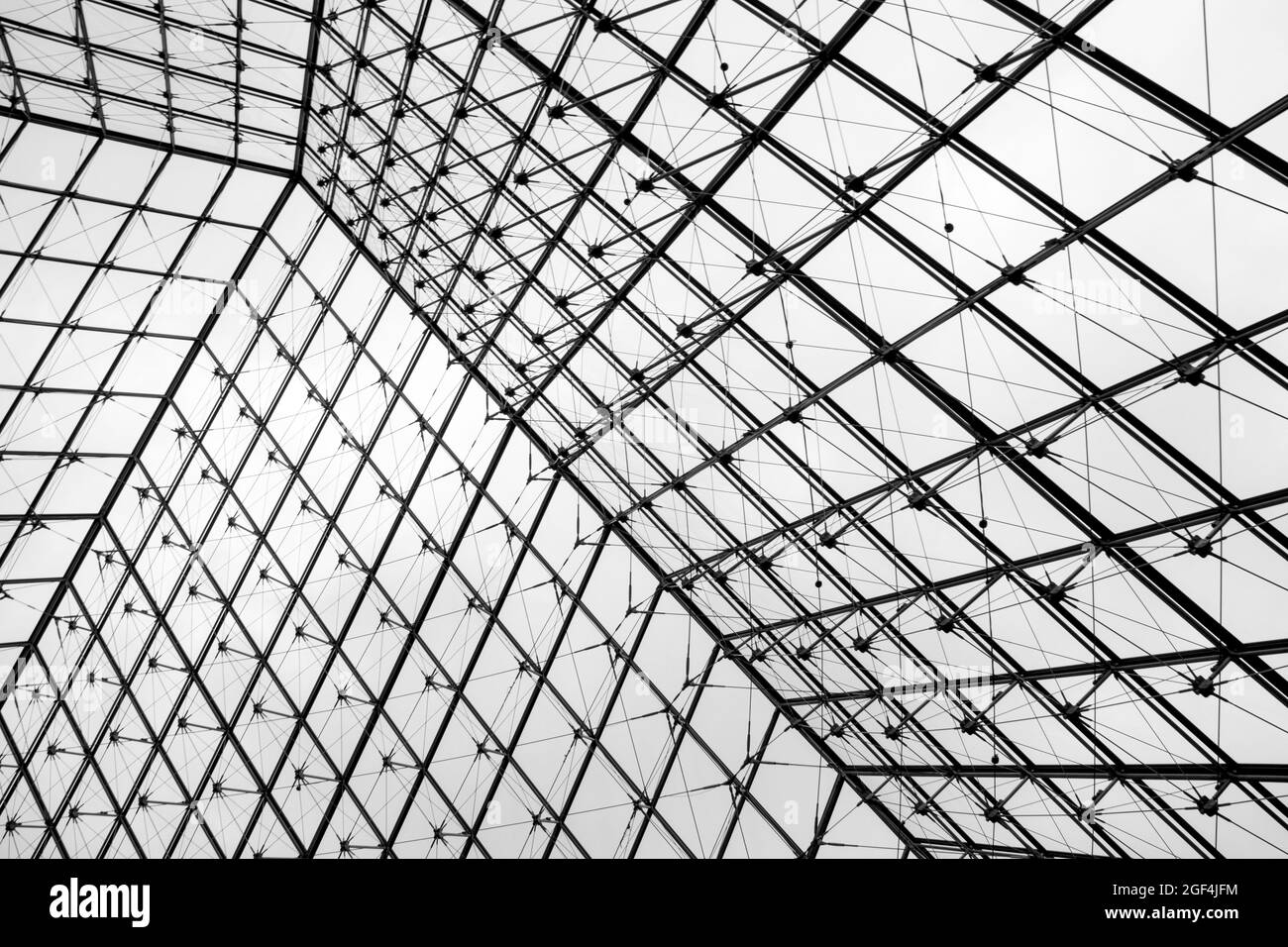 Photo en niveaux de gris d'un bâtiment moderne et abstrait Banque D'Images