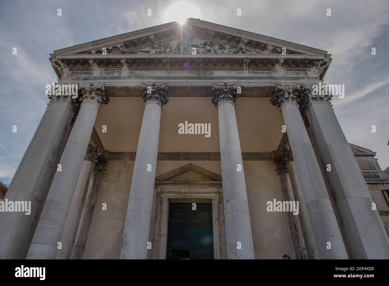 L'église de Santi Simeone e Giuda, est un bâtiment religieux dans la ville de Venise Banque D'Images