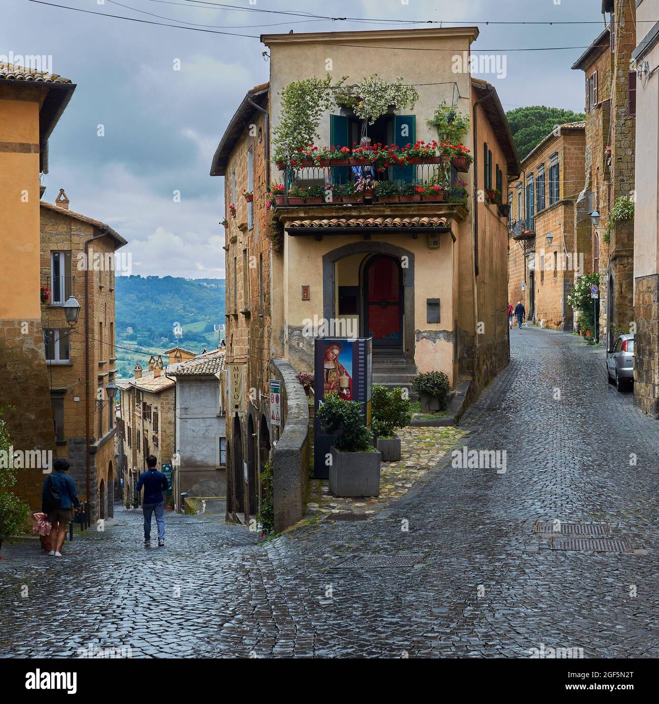 La route haute ou la route basse ? Banque D'Images