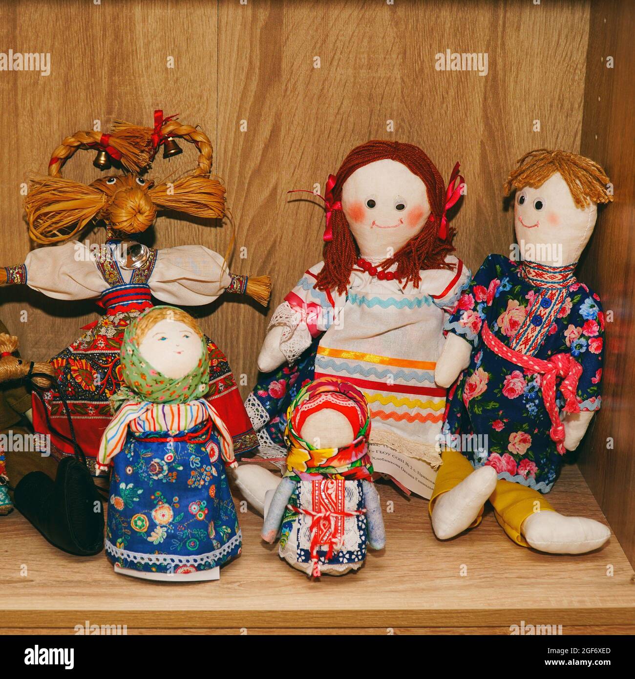 Babushka, Matrioshka Poupée Folklorique Polonaise Et Russe Artisanale Traditionnelle Perth Wa Australie Image156851157
