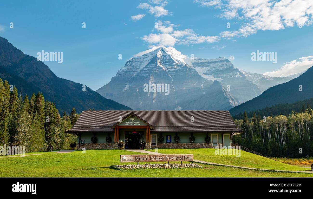 Centre des visiteurs du Mont Robson, au sommet arrière du Mont Robson, parc provincial du Mont Robson, province de la Colombie-Britannique, Canada Banque D'Images