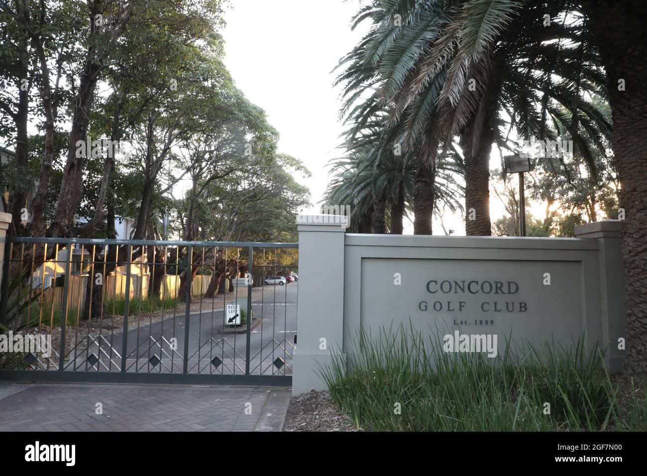 Concord Golf Club - entrée sur Majors Bay Road. Banque D'Images