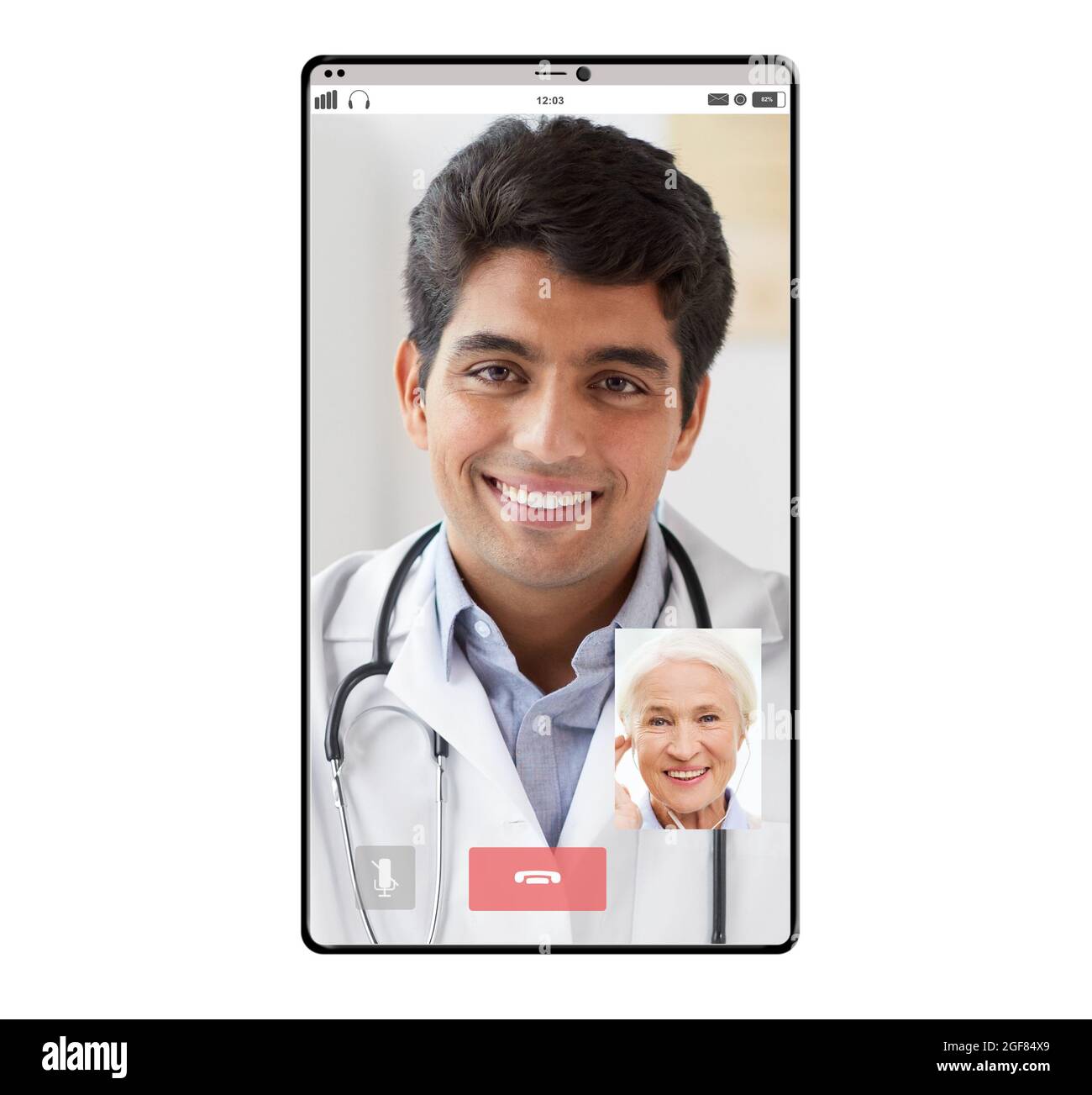 chat vidéo d'un médecin et d'un ancien patient sur un smartphone Banque D'Images