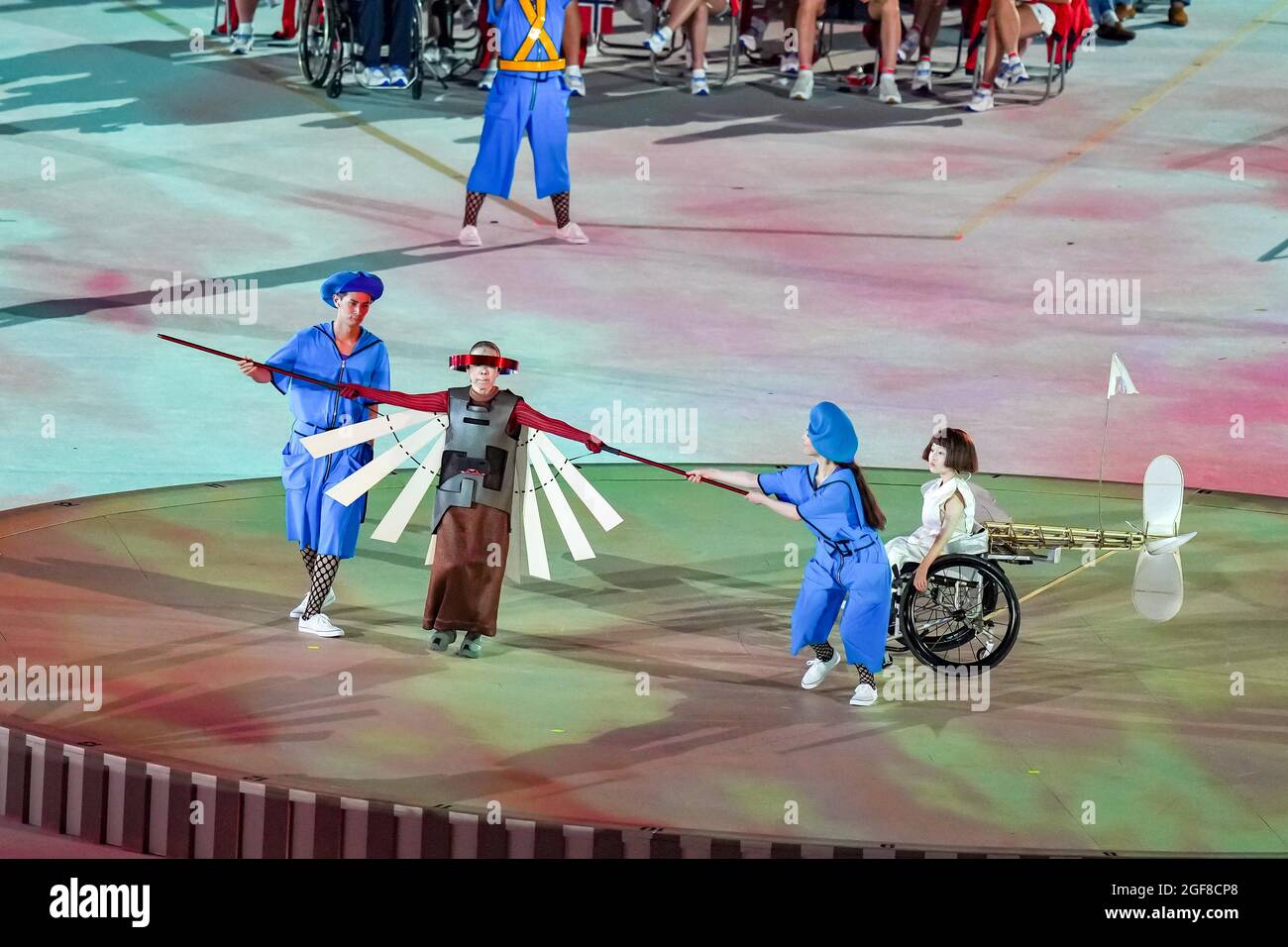 Tokyo, Japon. 24 août 2021. Des artistes se produisent lors de la cérémonie d'ouverture des Jeux paralympiques de Tokyo de 2020 à Tokyo, au Japon, le 24 août 2021. Credit: Zhang Cheng/Xinhua/Alay Live News Banque D'Images