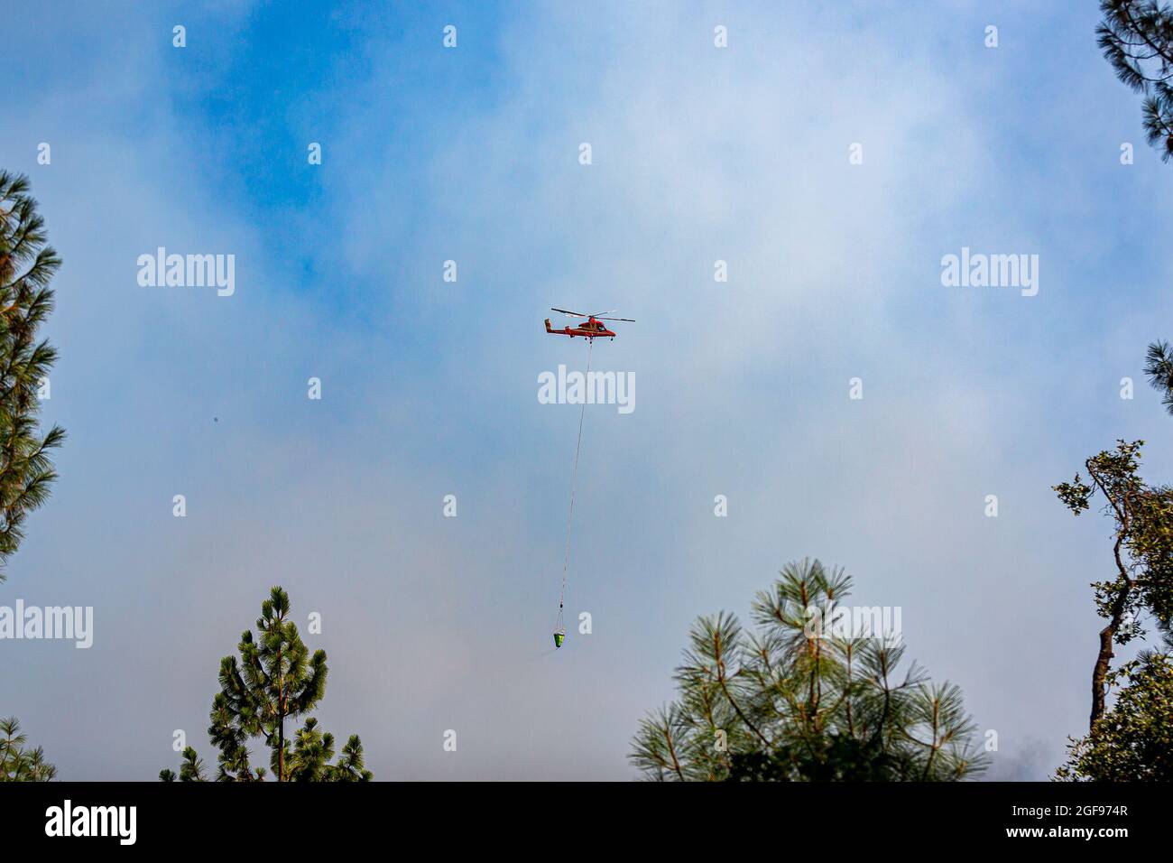 Le 23 août 2021, le ?California's Caldor ?Fire est devenu le feu de forêt de la nation de la priorité supérieure. ?l'incendie s'est enflammé sur plus de 114,000 acres?, a détruit environ 550 structures, et se déplace rapidement vers le lac Tahoe. (Photo de Michael Nigro/Sipa USA) Banque D'Images